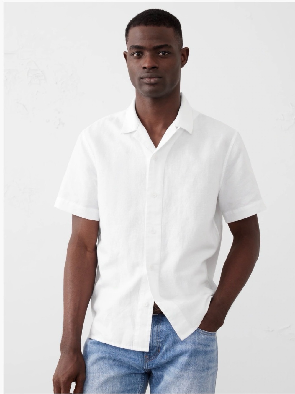 STANDARD-FIT LINEN-BLEND RESORT SHIRT